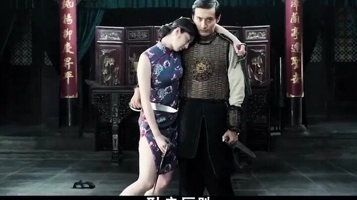 They’re sparring in a martial arts match without any protective gear—men can’t bring themselves to h