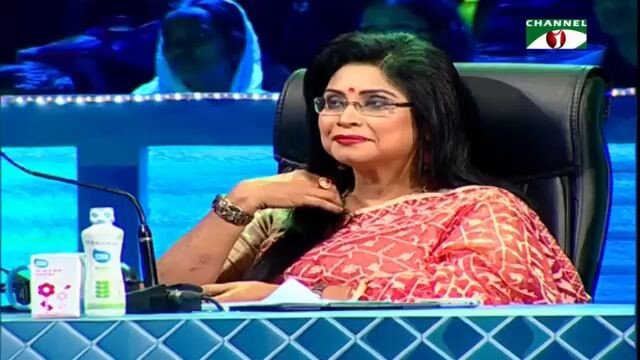 আমার ডুবো ডুবো তরি কেমনে দরি রি পারি