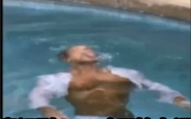 Chưa đến giờ, về ngủ tiếp đi!