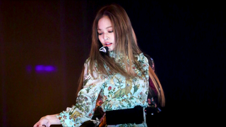 【Jennie】不要看那里挑战2.0！刚出道时的Playing with fire年末横拍 开麦超大声