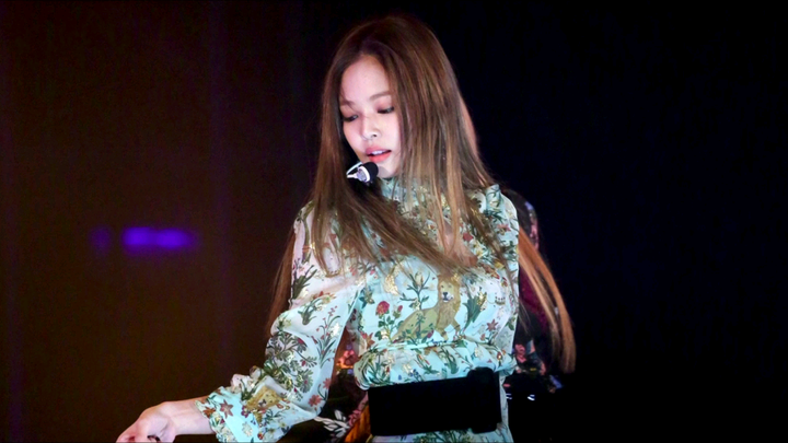 [Jennie] Jangan lihat tantangan 2.0 itu! Bermain api saat dia baru debut di akhir tahun, pengambilan