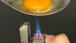 用不同的打火机煎鸡蛋，越往后火焰越猛，你种草了哪一款？