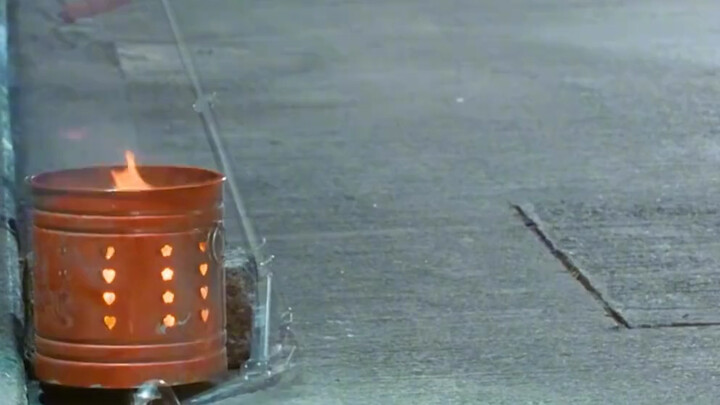 Đàn ông bẩm sinh đã có mắt âm dương, nên nhiều hồn ma thường tìm đến anh để nhờ giúp đỡ!