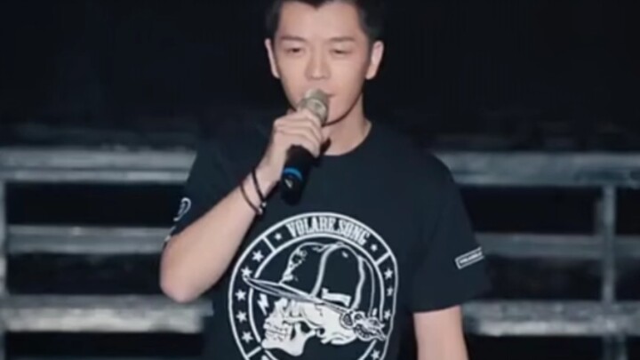 But in the end, Lu Xinghe still sang the song that Genggeng loved.