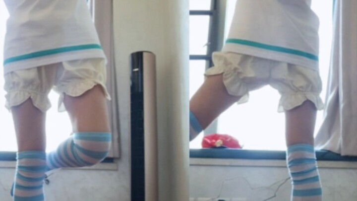[เลขานุการแดนซ์] ถุงเท้าผ้าฝ้ายสีน้ำเงินและสีขาวมีสองมิติมาก! - ,,վ‸վ,,