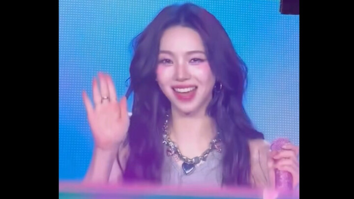 “Các ngôi sao nói: ‘Tôi thích em hơn cả sô cô la bạc hà’”