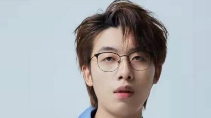 【Esa】When a Chinese Boy Pulls Off My Design