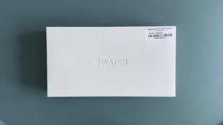Unboxing Apple Watch Ultra 2