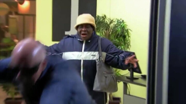 แกล้งลิฟต์