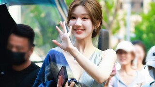 [Zhao Lusi, let me be dazzling, Reuters] This outfit is going to shatter the tacky rhythm of the dom