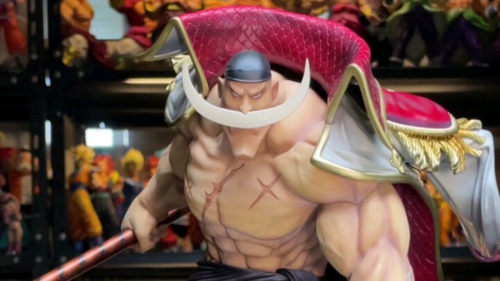 Mega House One Piece pop NEO MAXIMUM seri popmax janggut putih