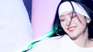 【Phạm Ngọc Hân hanni】Nghe nói trường chúng ta mới chuyển đến một nữ sinh trung học Mỹ gốc Á siêu giỏ