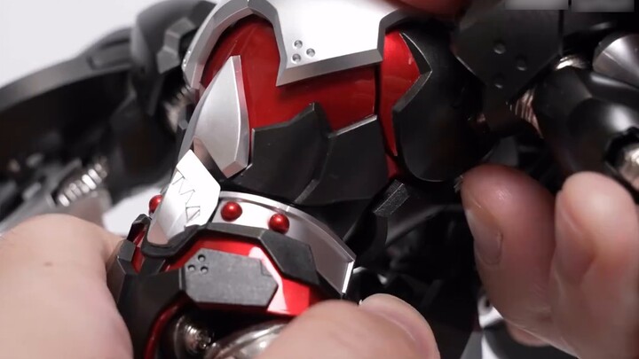Liệu Flashpoint Shark Chili 458 tệ có đáng không? Mô hình Flashpoint Shark Chili Iron Armor Little T