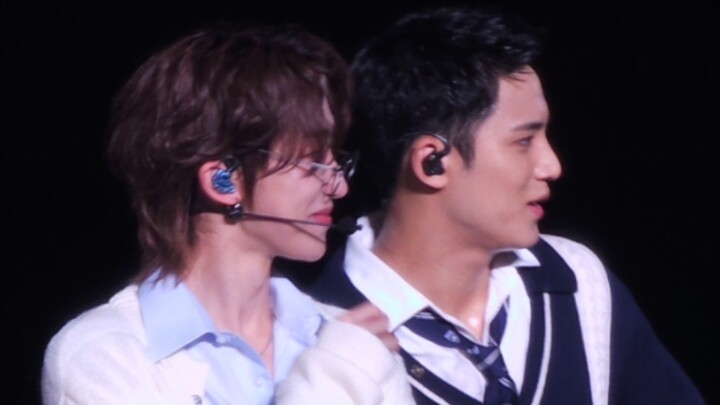 【ควี่ปา】โอ้พระเจ้าช่วย นี่มันไมโครโฟนหรือแหวนแต่งงานกันแน่ ฮือออออ