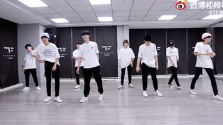 [ครอบครัว TF สามรุ่น] วันหยุดสิ้นสุดลงแล้ว การฝึกซ้อมก็เสร็จสิ้นลงอย่างมีความสุข! อากาศเริ่มเย็นลงแล