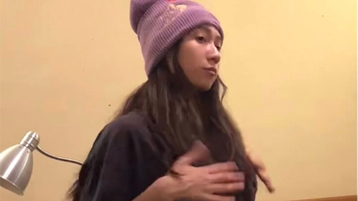 I don't really like to dress up, I just want to make myself happy and comfortable for the sake of re