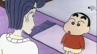 Crayon Shin-chan: Dì ơi! Lớp trang điểm của bạn dày quá!