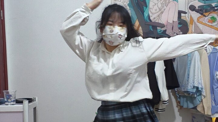 三百粉了！我给大伙跳个《新宝岛》吧