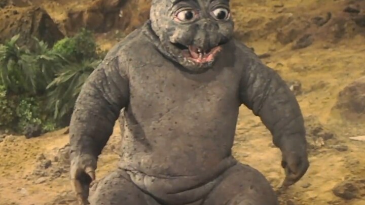 “Godzilla Ayah-Anak” Godzilla melahirkan anak yang agak bodoh, ternyata mengasuh anak juga bikin pus