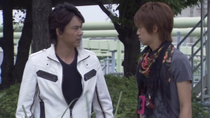 Kamen Rider Black/RX làm khách mời trong loạt phim DecadeTV (Phần 1)