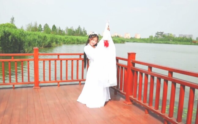 『Nianchen』Improvisational original song "Qingsi", don't you see, I am dancing gracefully