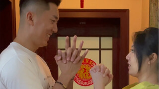 Hari ini agak keluar dari jalur biasanya.