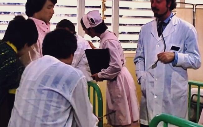 Bệnh thần kinh và ngu ngốc là hai chuyện khác nhau? Phim kinh điển về xe đồ ăn nhanh