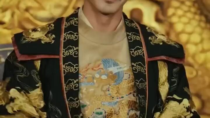 【FULL】Revenge of the Mad Crown Prince:From Scapegoat to Emperor With Crazy System.