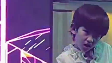 โหลวเจี๋ยอยู่ทุกที่ เด็กน้อยวัย 9 ขวบเต้นรำไปกับ "การผจญภัยอันไร้ที่สิ้นสุด" ของ Times Youth League