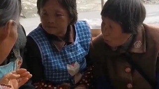Pada saat ini, siapa yang pergi duluan, dialah topik berikutnya