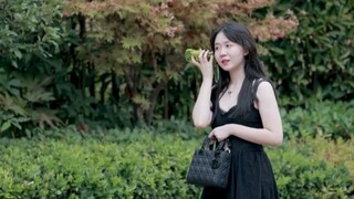 有些人狠起来，连自己女朋友都不放过…