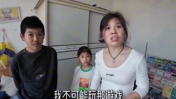 Mẹ: Nó đã chơi chưa? Em gái: Xong rồi⚡⚡⚡