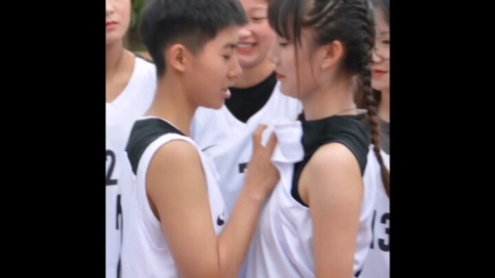 “年少不知同学美啊～”