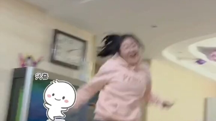 Tawa mereka persis sama hahahaha hahahaha