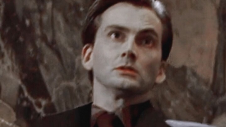 ✧นึกไม่ออกเลยว่าคุณพ่อพ่อมดกับคุณแม่แวมไพร์จะฟินขนาดไหน✧ ผลงานคอสเพลย์จาก 𝒞𝒜 ✧ℬ𝒶𝓇𝓉ℯ𝓂𝒾𝓊𝓈 𝒞𝓇ℴⵓ𝒸𝒽 𝒥𝓇 × 