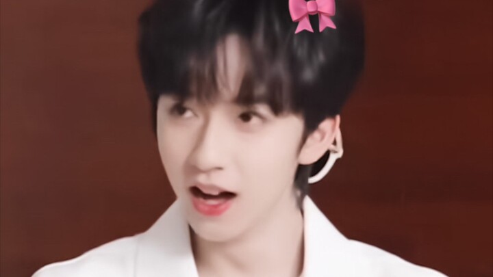 【He Junlin】A thunderclap in the sky—Clumsy Bunny Treasure makes a dazzling debut!