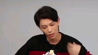 [Ding Yuxi] Mengenai gaya rambut Xiao Ding, Xiao Ding juga menyukai rambut panjang.