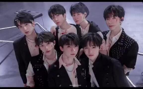 时代少年团  练习室 一群人在那里玩 ，笑死我了