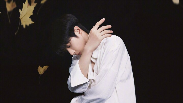 【Wang Yibo】Satu-satunya bunga melati putih bersih pada malam tahun baru, siapa yang setuju dan siapa