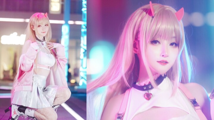 “Nikke, tataplah aku! Mata tidak bisa berbohong.” | Cosplay Ular Berbisa |