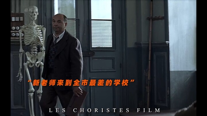 那漫天飘扬的纸飞机，是我对你最真挚的敬意