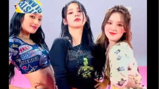 昆卡挑战！！！听到了舒华拍小肚皮的声音！！笑死啦雨琦两次都被截胡哈哈哈哈哈哈哈哈哈哈