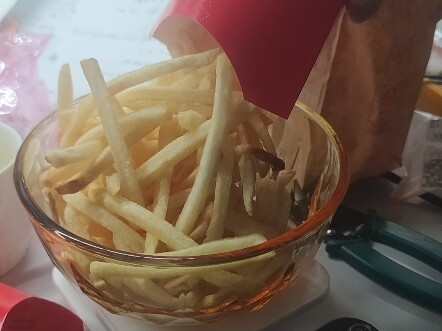 Sự khác biệt giữa các cỡ khoai tây chiên của McDonald’s –