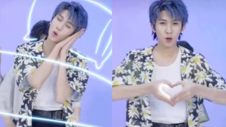 【لين مو】قطع مرحلي لرقصة حفلة بلاد العجائب، قميص مزهر بشعر أزرق! شاب وسيم رائع وعصري للغاية!!!