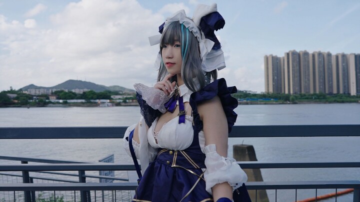 Làm tóc nhẹ một bộ cosplay Azur Lane Cheshire, quá khó, đã dành vài tiếng đồng hồ để trang điểm, bất chấp nhiệt độ cao 40 độ.