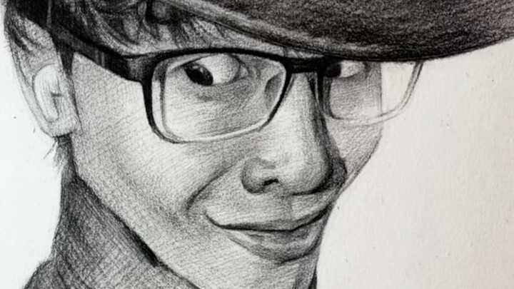 Masih saja “pria yang selalu membawa musik latar sendiri”