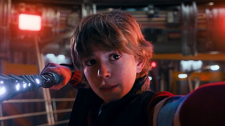 Siapa yang tidak menginginkan lightsaber sekeren ini?