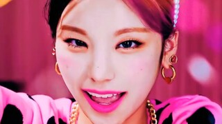 ITZY เปิดตัวตัวอย่างเพลง "CRAZY IN LOVE" แล้ว!