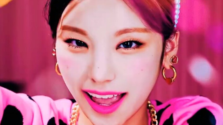تم إصدار تريلر أغنية "CRAZY IN LOVE" لفرقة ITZY!
