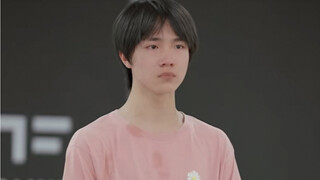 单手后空翻、空中旋转两周、连震、编舞概念，以07年练习生来说还不够强吗？